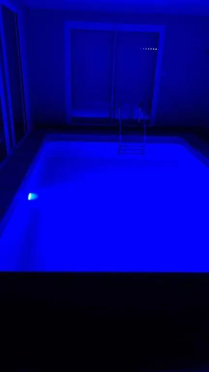 Gite Avec Piscine Interieure Villa Plesidy